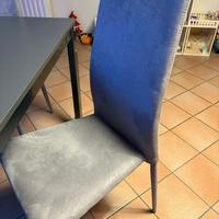 tavolo cucina/soggiorno con sedie