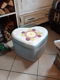 pouf lavorato a mano 