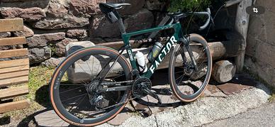 Factor Ostro Vam London Green