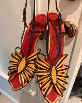 Yves Saint Laurent sandali taglia 36