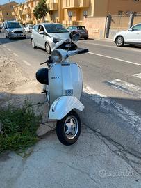 Vespa p200e