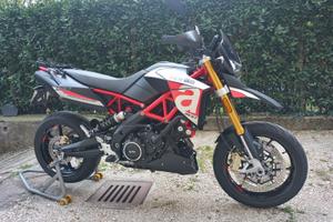 Aprilia dorsoduro 900