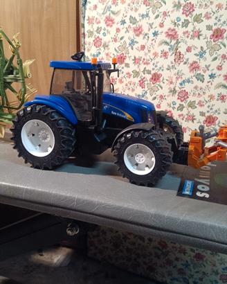 trattore bruder con attrezzi 