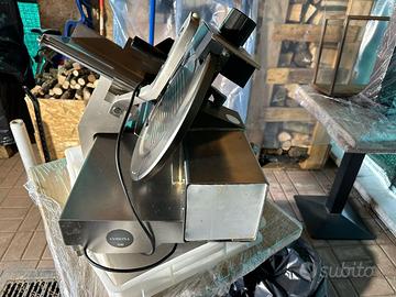 2 affettatrici professionali