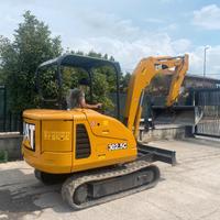 E147 Escavatore 30 q.li Caterpillar 302.5C