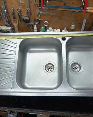 lavello in acciaio inox