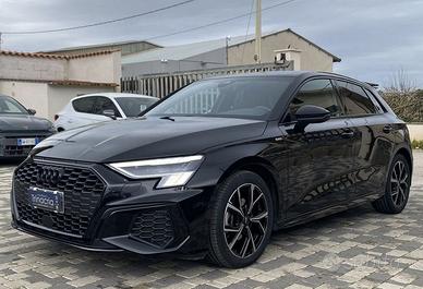 Audi A3 SPB S Line interno ed esterno 2.0 TDI...