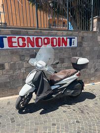Piaggio Beverly 400 base