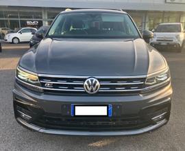 VOLKSWAGEN Tiguan 2.0 TDI SCR DSG 4MOTION R-LINE