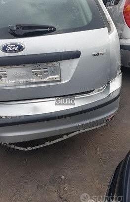 Ford focus 2 serie ricambi
