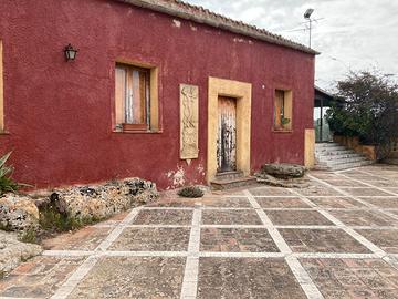 Tenuta in sicilia con 5 ettari di terreno