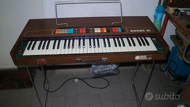 Pianoforte elettronico modello "Rodeo 61"