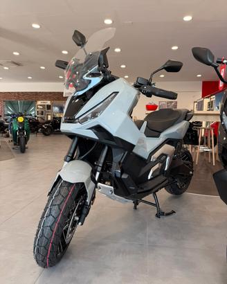 Honda X-ADV 750 - 2027