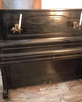 Pianoforte verticale