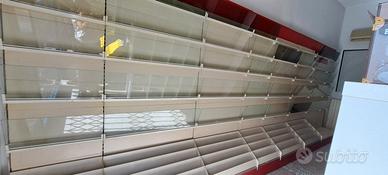arredamento edicola cartoleria