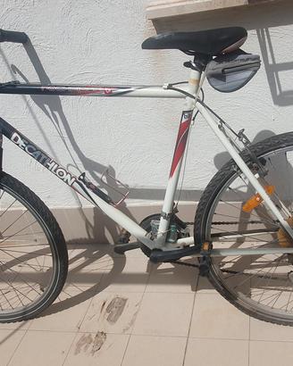 Bicicletta decathlon rockrider