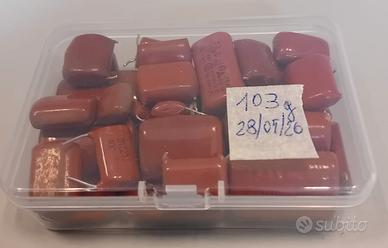 scatola da 30 condensatori ceramici riciclati