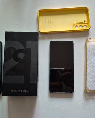 Samsung Galaxy S21 5G 256GB Nero con accessori!
