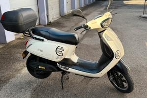 Scooter elettrico 50 FT2 FUTURO