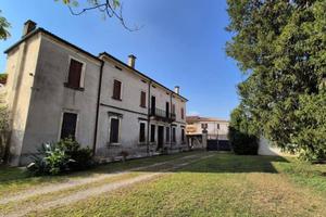 Villa di 1945 m² a Albaredo d'Adige
