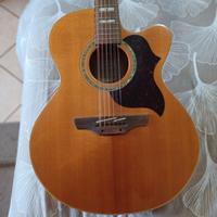 chitarra acustica elettrificata TAKAMINE EG523-SC1