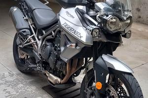 Triumph Tiger 800