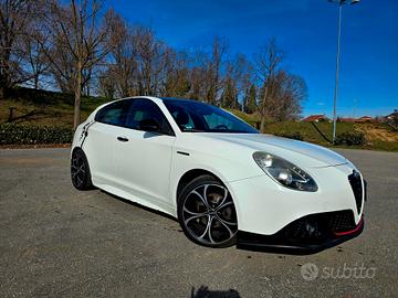 Alfa Romeo Giulietta 1.4 Turbo Omologata a librett