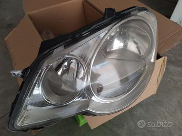 VW polo 9N - faro anteriore sx