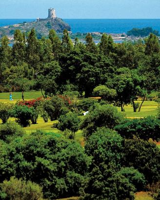 Is Molas, Pula. Villa Ristrutturata di 240 mq