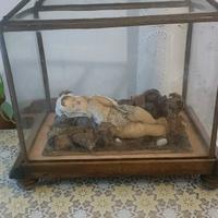 Antico Bambinello in cera con teca
