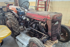 Trattore Epoca Farmall Mc Cormick anni 50 60