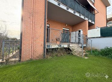 Castel Verde - appartamento bilivelli con giardino