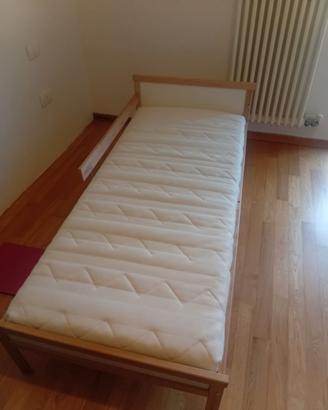 Letto ikea praticamente  nuovo
