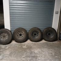 n. 4 gomme termiche NOKIAN Hakkapeliita 235/85 R16