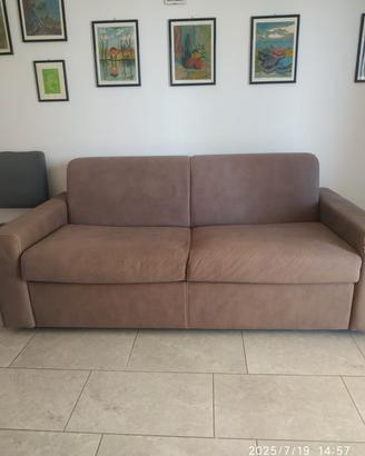 Divani pronto letto 