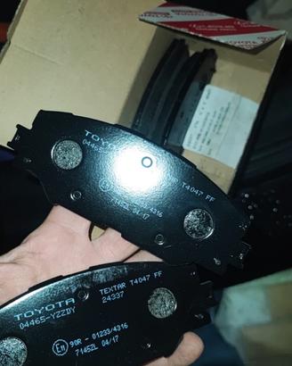 Aroba AR949 Protezione Paraurti Per Toyota Prius+ Plus (7 Posti, 02.2015) - ABS Nero, Su Misura, Antigraffio - 4