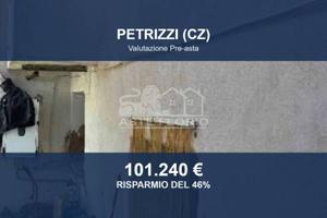 Immobile in asta di 200 m² a Petrizzi