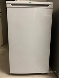 Freezer Beko verticale bianco 3 cassetti 65l