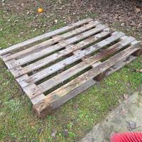 Bancali in legno usati