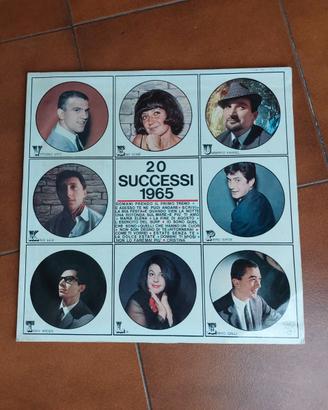 vinile 33 giri  brani musicali del 1965  (vintage)
