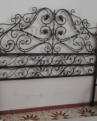 Testata letto matrimoniale