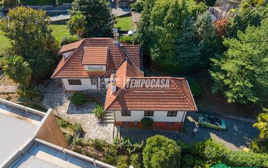 VILLA INDIPENDENTE IN ZONA COLLINARE A BAVENO