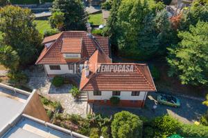 VILLA INDIPENDENTE IN ZONA COLLINARE A BAVENO
