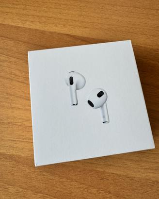 Airpods (3’ generazione) con custodia magsafe