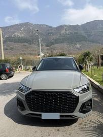 AUDI Q5 SPORTBACK S LINE GREY 40TDI Mildhybrid