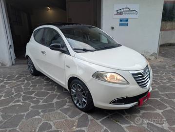 Lancia Ypsilon 1.2 69 CV 5 porte GPL Ecochic Plati