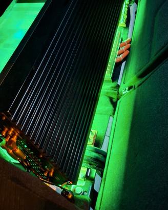Amplificatore Zapco 7500 per subwoofer 