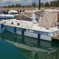 Imbarcazione a motore cantiere nautico roseto