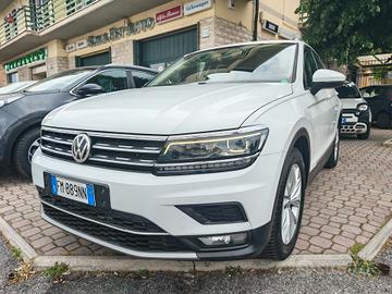 Volkswagen Tiguan 2.0 TDI SCR 4MOTION Sport BlueMo