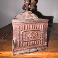 Antico Macinapepe Vintage Industriale